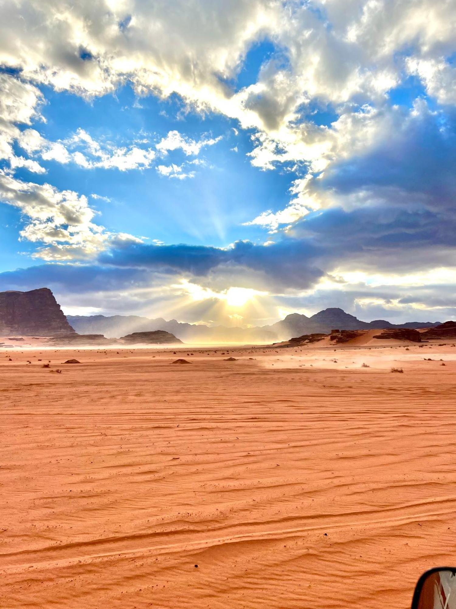 Star Of Wadi Rum Exteriör bild